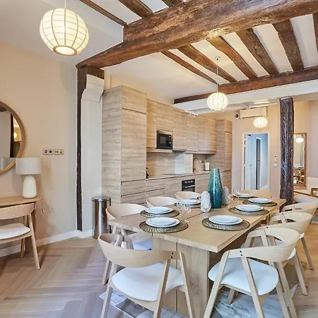 Center Of By Prestige Apartment Paris